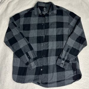 Men’s H&M Relaxed Fit Twill Shirt Size Medium